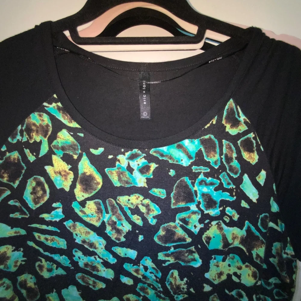 Green Abstract Stone Pattern Top - Picture 3 of 3
